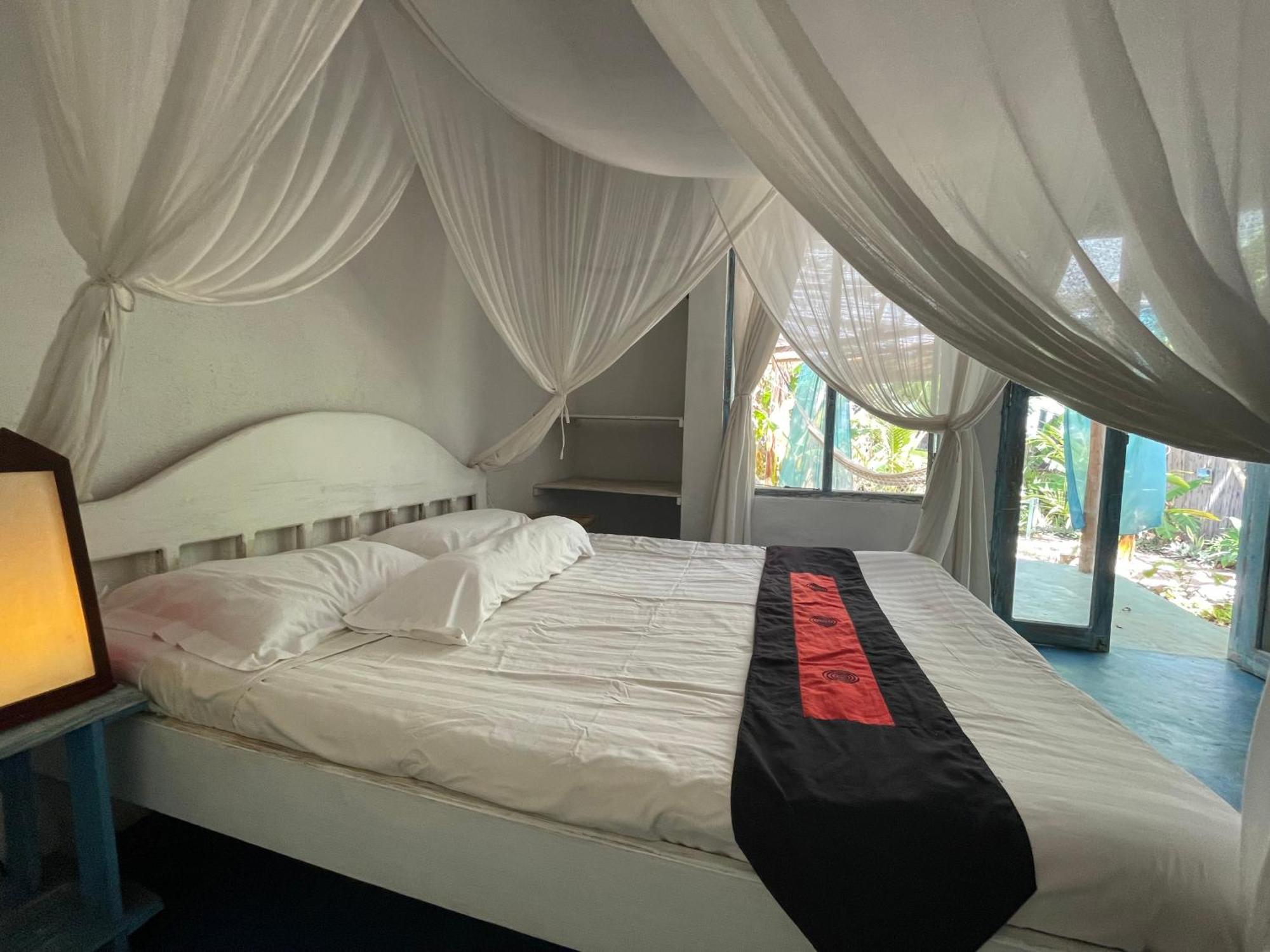 Blu Oceano B&B, Italian Restaurant Nembrala Eksteriør billede
